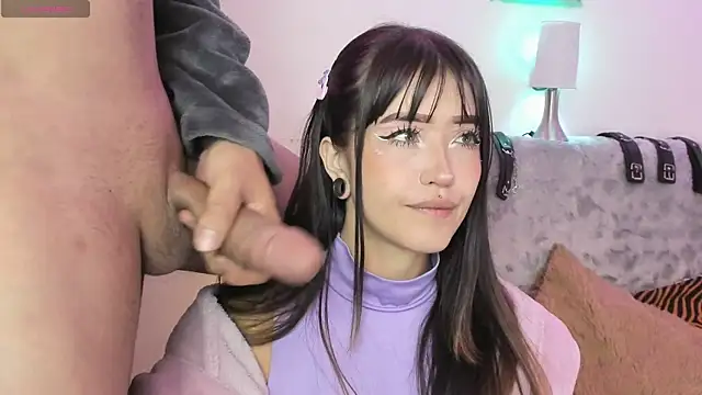 IIVY KUSH online show from April 2026 10:48:01 AM