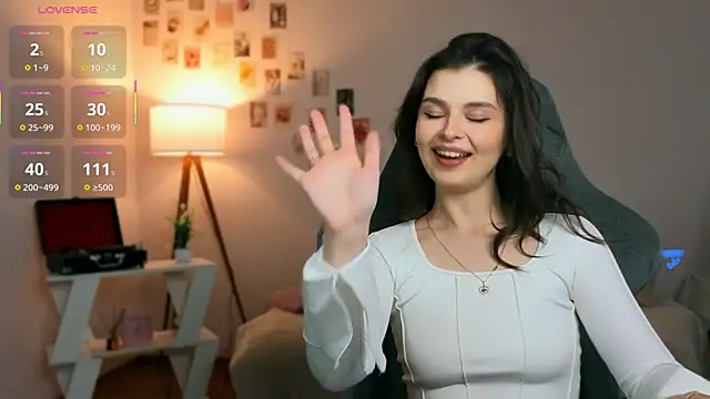 rebbekkakowalski online show from April 2026 04:46:01 AM