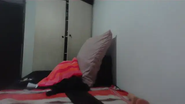Lucia-boobs online show from May 2026 04:37:02 PM