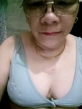 Snapshot of Funsexy1 chatting on April 2026 10:01:02 PM Funsexy1 online show from April 2026 10:01:02 PM