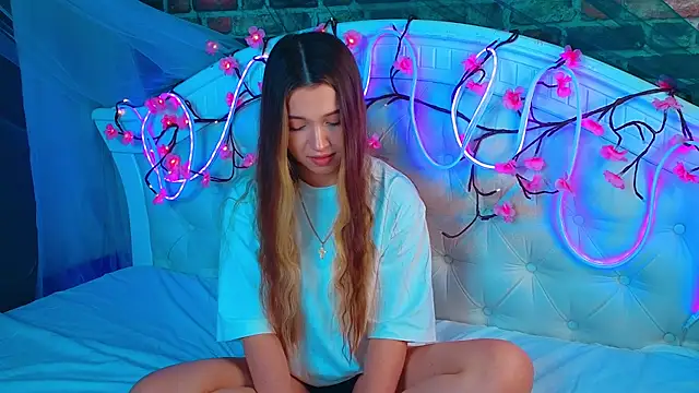 AnnaBerrys online show from April 2026 08:24:01 AM