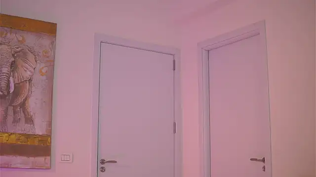 Snapshot of LatinaMorene chatting on June 2026 06:10:01 PM LatinaMorene online show from June 2026 06:10:01 PM