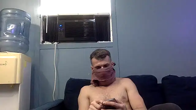 BWCloverboyy online show from April 2026 10:47:02 PM