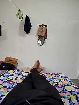 roselover2222 online show from April 2026 10:31:01 AM