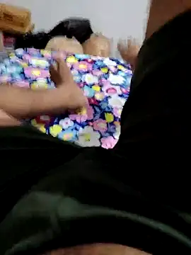 roselover2222 online show from April 2026 05:35:02 AM