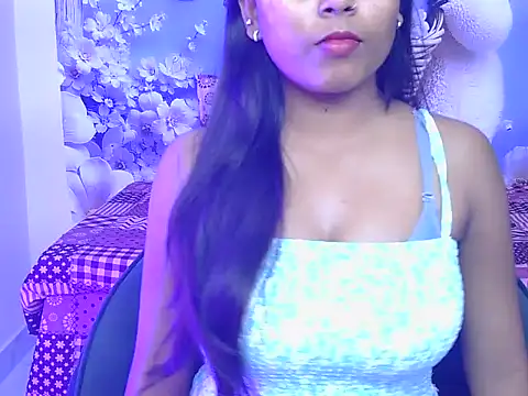 hoty-pinka online show from April 2026 03:12:01 PM