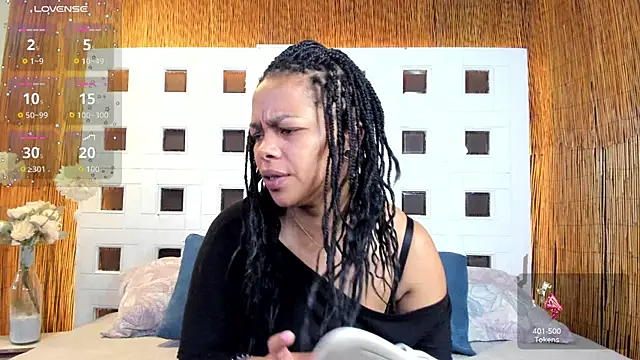 andreazoe online show from April 2026 02:00:02 PM