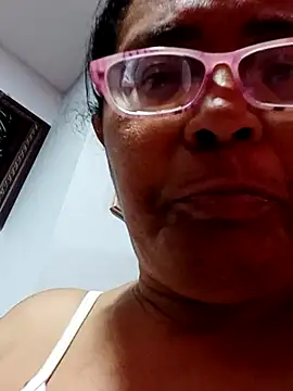 Snapshot of sexymomsn chatting on April 2026 12:39:01 PM sexymomsn online show from April 2026 12:39:01 PM
