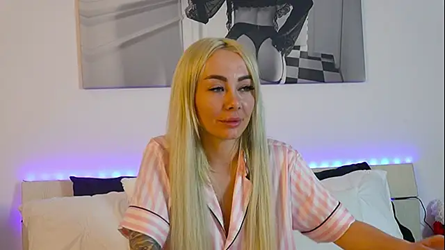 FrancescaGrayy online show from June 2026 07:06:02 PM