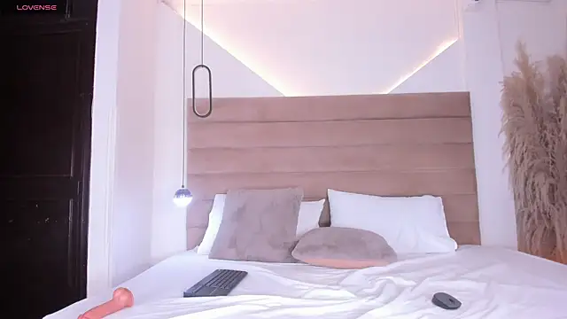 AteneaSweety online show from April 2026 07:07:02 PM