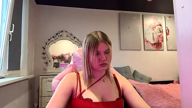 Snapshot of SweettAnny chatting on June 2026 04:53:02 PM SweettAnny online show from June 2026 04:53:02 PM