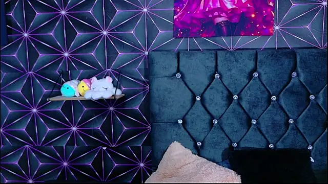 Megam white online show from April 2026 09:39:33 PM