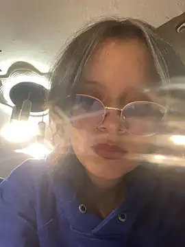 samantha dulce online show from March 2026 08:43:01 PM