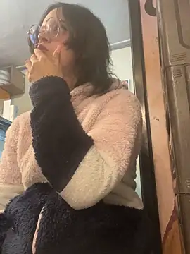 samantha dulce online show from April 2026 10:01:02 PM