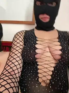 cherrygirl00 online show from May 2026 01:29:02 PM