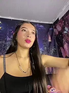 Itze Mua online show from March 2026 03:11:02 AM