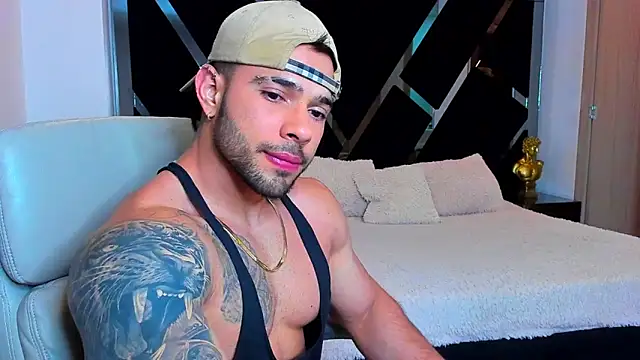 Raytorres online show from April 2026 11:54:01 PM