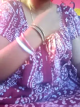 Snapshot of itz-priya chatting on April 2026 10:10:01 AM itz-priya online show from April 2026 10:10:01 AM