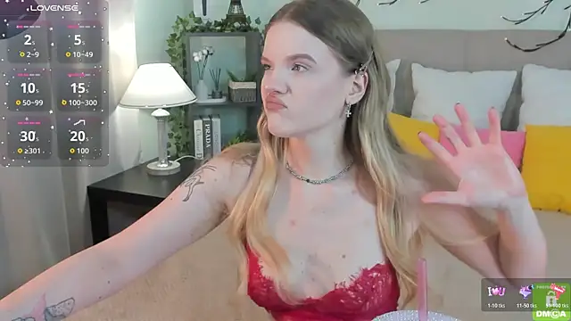 Snapshot of Emma_peach chatting on July 2026 07:37:01 AM Emma peach online show from July 2026 07:37:01 AM
