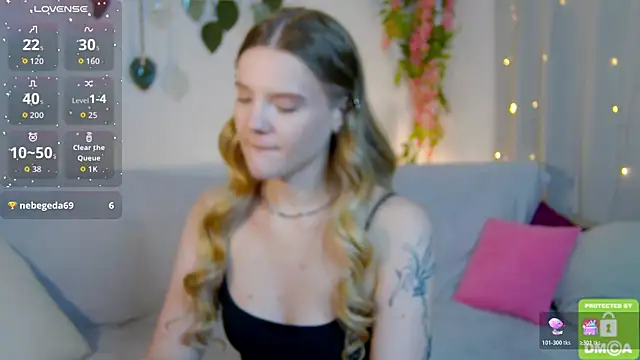 Snapshot of Emma_peach chatting on July 2026 12:48:01 AM Emma peach online show from July 2026 12:48:01 AM