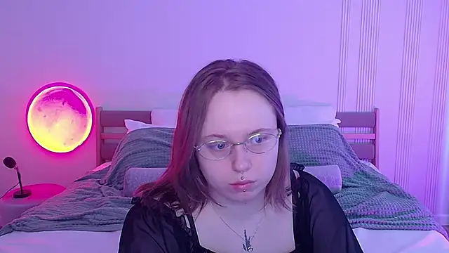 SelenaLily online show from April 2026 02:58:01 PM