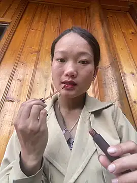 Jolinie online show from April 2026 01:05:01 AM