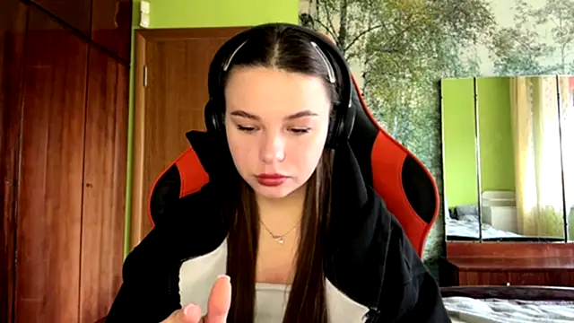 ThedaStrevell online show from March 2026 09:10:02 AM