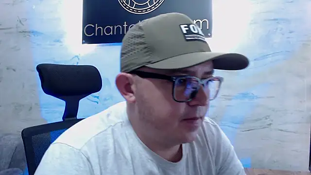 maximo daddy online show from April 2026 12:48:02 PM