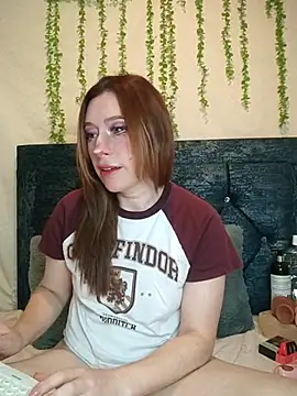 Amber prada online show from April 2026 09:26:02 PM