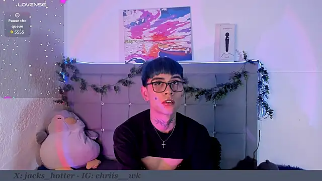 nate love7 online show from June 2026 01:01:02 AM