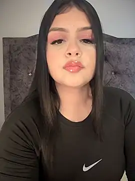 kloe sexxys online show from April 2026 06:20:01 PM