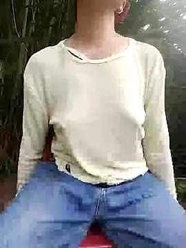 Snapshot of Lucky-beo chatting on August 2026 09:04:01 AM Lucky-beo online show from August 2026 09:04:01 AM