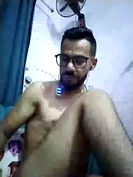 Snapshot of Alimohamed08 chatting on July 2026 11:00:01 PM Alimohamed08 online show from July 2026 11:00:01 PM