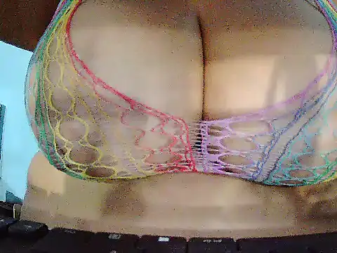 Curvy rosse online show from April 2026 10:11:02 PM