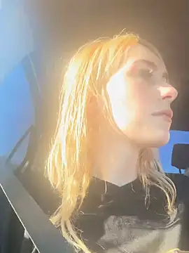 allysssabennet online show from April 2026 12:43:02 AM