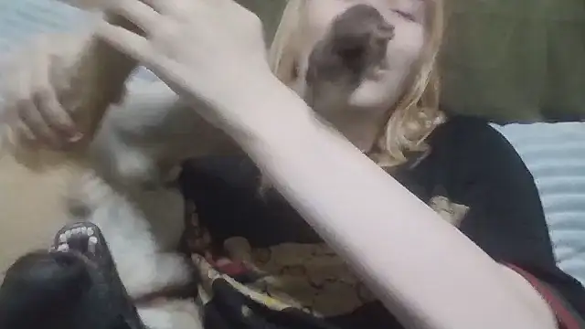 allysssabennet online show from April 2026 08:30:01 AM