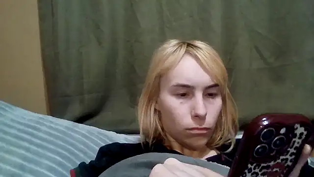 allysssabennet online show from April 2026 06:40:02 AM