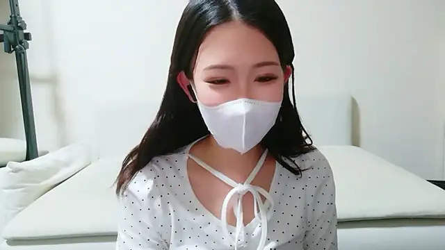 maya chan desu online show from April 2026 01:03:01 AM