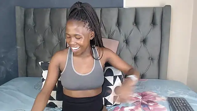 Cybil Hearts online show from April 2026 08:25:01 AM