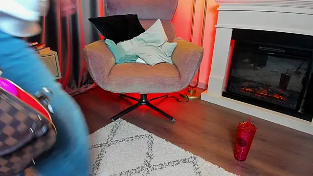 AvalonWest online show from April 2026 01:11:02 AM