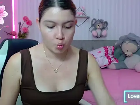 honey-blossom online show from April 2026 04:23:01 PM