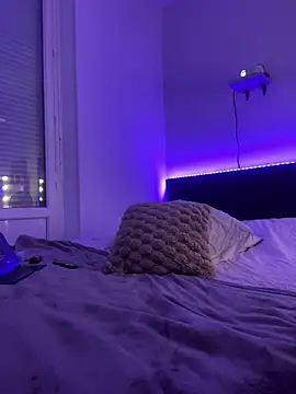 Lusty Lunaa online show from April 2026 07:47:01 PM