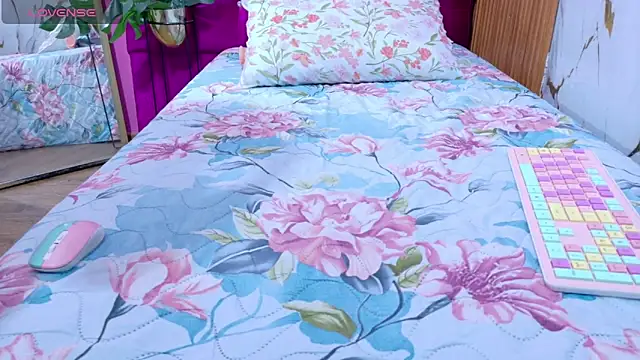 skinnyindiansluttt online show from March 2026 12:05:02 PM