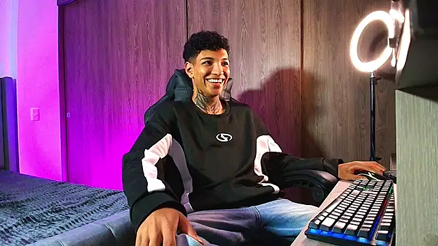 im Usuga online show from March 2026 04:51:01 AM