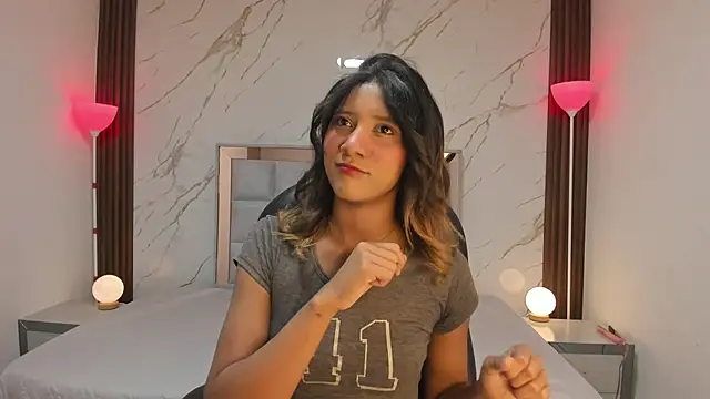 EsperanzaMora online show from April 2026 11:50:02 AM