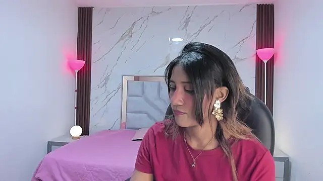 EsperanzaMora online show from April 2026 11:46:02 AM