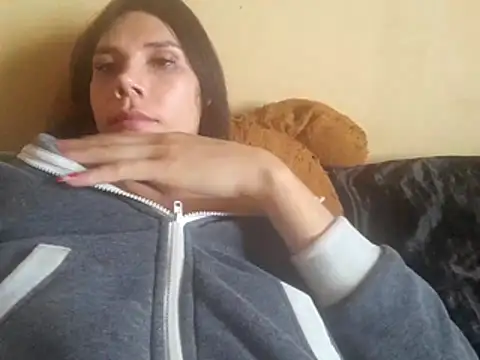 GinaLaFenix online show from August 2026 04:17:02 PM