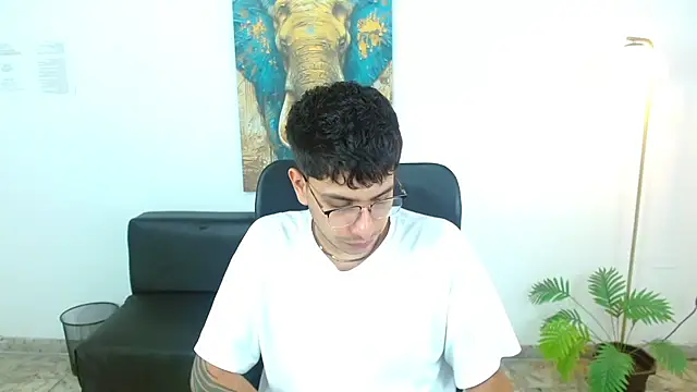 maax 18 online show from March 2026 01:33:02 PM