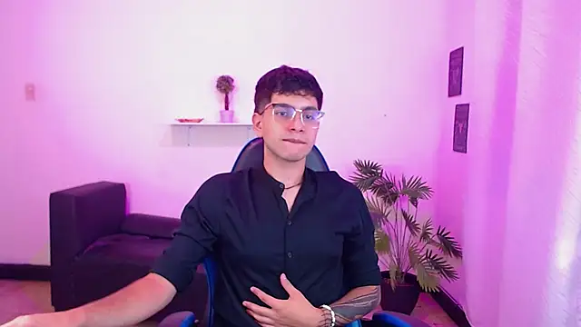 maax 18 online show from April 2026 01:56:02 PM