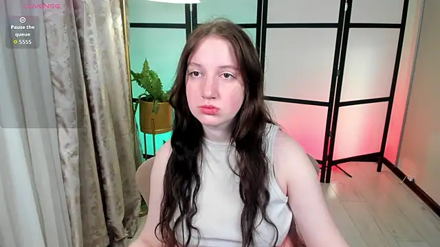 Elisabeth Binder online show from April 2026 03:37:02 AM